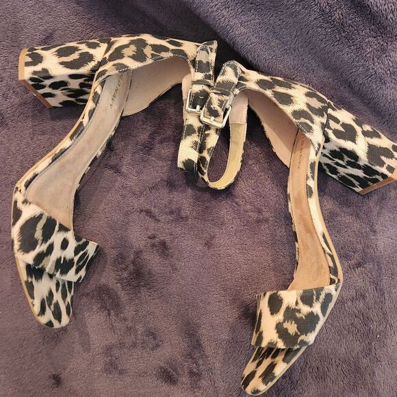 Women’s Old Navy Size 10 3” Cheetah Heels Chic - Picture 1 of 6